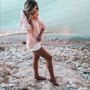 ✨HP✨Pool Side 2 Way Stripe Top✨